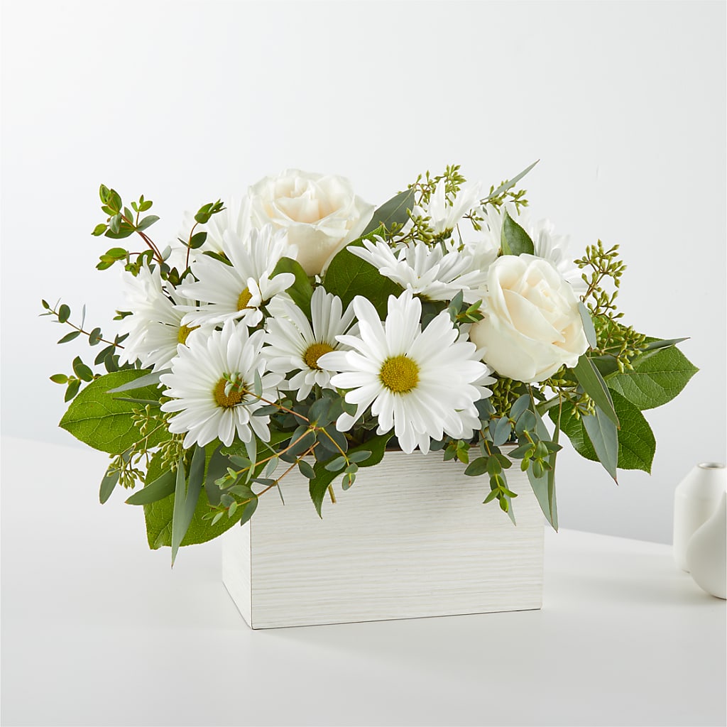 Fresh Linen Box Bouquet – A Daisy A Day, Winston-salem NC