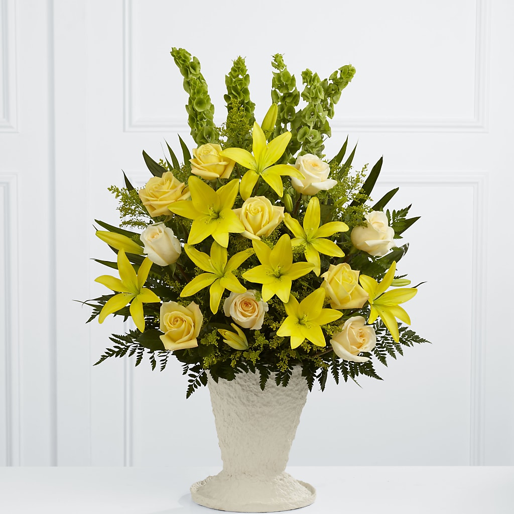 Golden Memories Arrangement – A Daisy A Day, Winston-salem NC