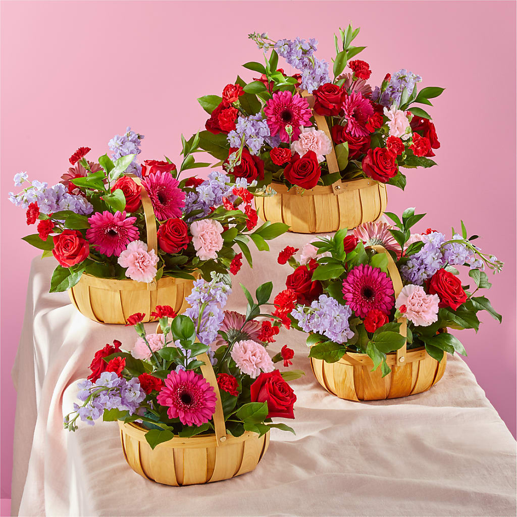 Pink Picnic Basket –  A Daisy A Day, Winston-salem NC